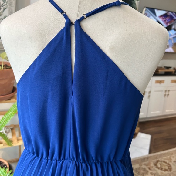 BCBGeneration blue mini dress v neck line - Picture 5 of 8